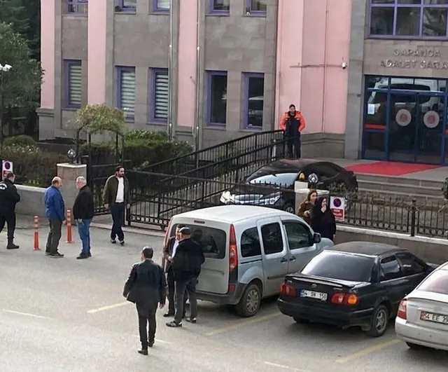 Sapanca'daki kavga davasında tutuklu sanıklar ilk kez hakim karşısına çıktı