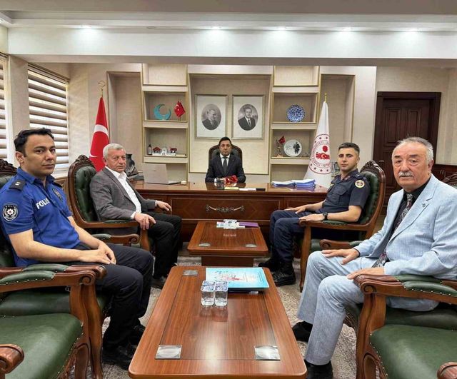 Şaphane'de okul çevresi güvenliği için iş birliği toplantısı yapıldı