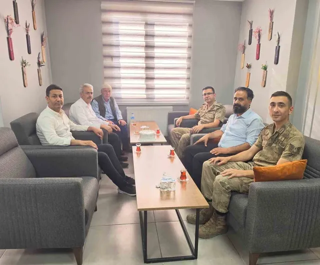 Şehit babaları Jandarma Teşkilatı'nın 187. kuruluş yıl dönümünü kutladı