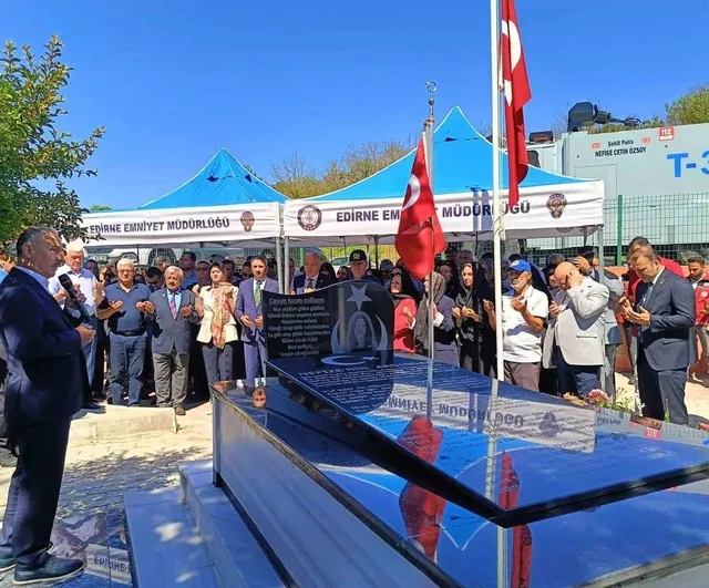 Şehit Polis Nefize Çetin Özsoy, Şehadetinin 10. Yılında Edirne'de Kabri Başında Anıldı