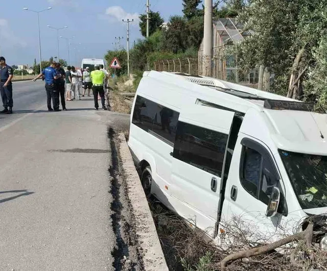 Silifke'de yolcu minibüsünü kaçıran kişi kaza yapıp hayatını kaybetti