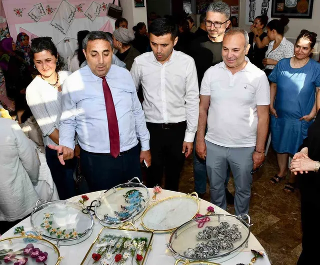 Silifke Halk Eğitimi Merkezi sergisi açıldı: Kursiyer eserleri yoğun ilgi gördü