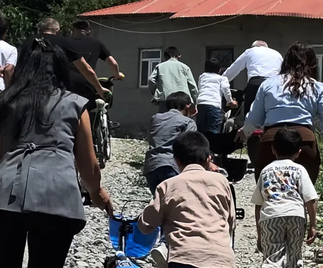 Sınırda karne sevinci Dağlıca'da bisikletle taçlandı