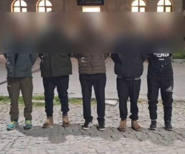 Sivas’ta iki operasyonda 8 düzensiz göçmen yakalandı, 3 kişi tutuklandı