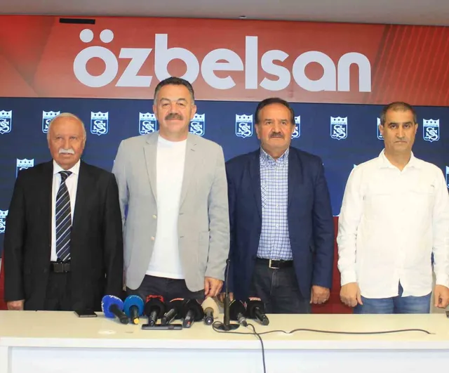 Sivasspor'da başkan adayı çıkmadı: Olağan genel kurul 22 Haziran'a ertelendi
