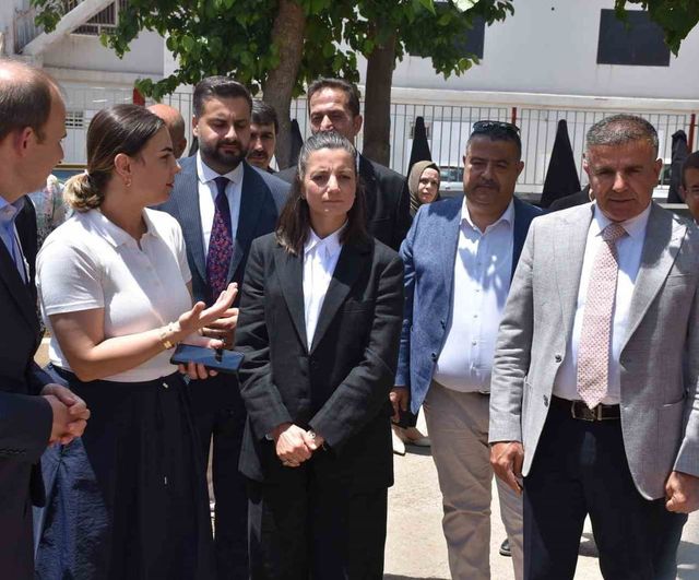 Siverek'te Hayat Boyu Öğrenme Haftası'nda Halk Eğitimi kursiyerlerinin el emeği ürünleri sergilendi