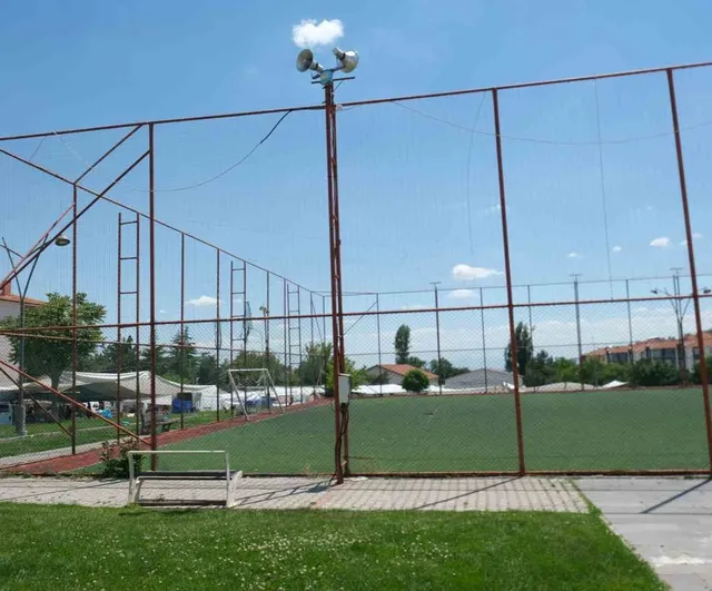 Sivrihisar spor kompleksi yenileniyor