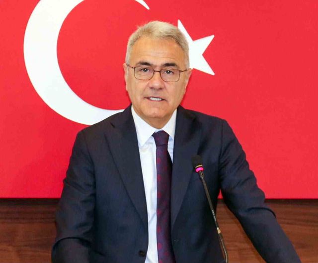 STSO başkanı Özdemir'den ilk bine giren üç firmayı tebrik etti