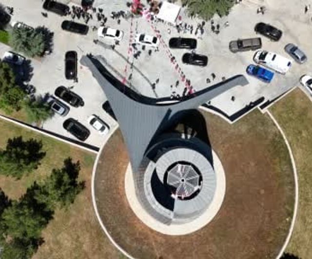 Süleyman Demirel'in 11'inci yıl anmasına protokol ağırlıklı katılım