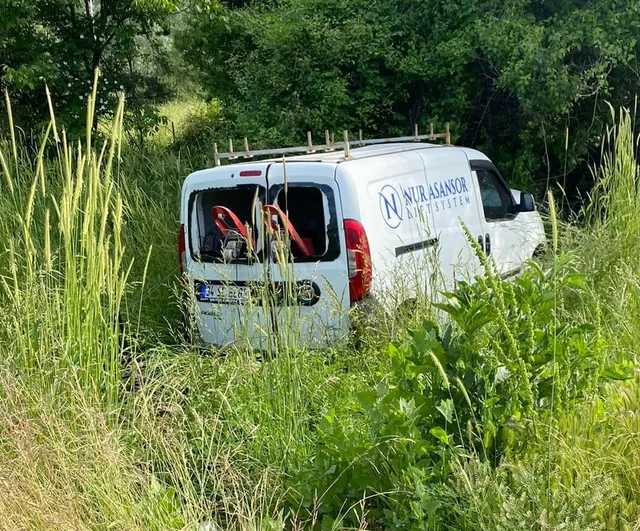 TEM'in Bolu geçişinde minibüsle hafif ticari çarpıştı: 5 yaralı