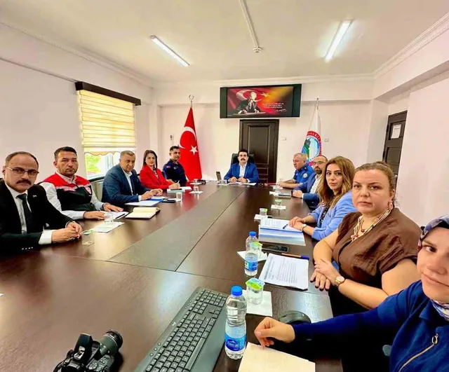 Tomarza’da bağımlılıkla mücadele kurul toplantısı gerçekleştirildi
