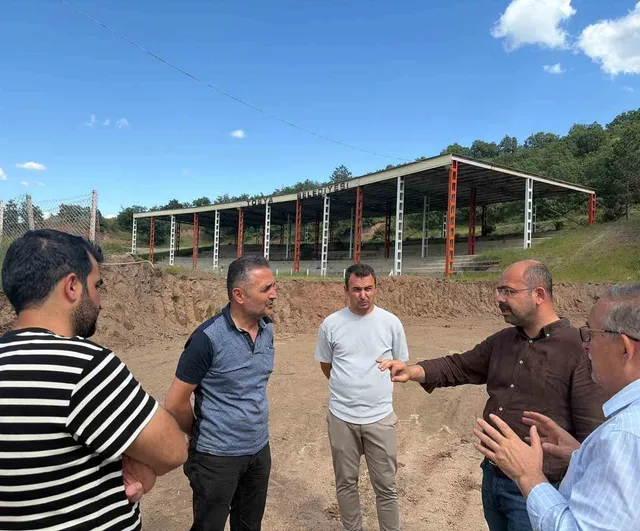 Tosya’da güreş sahası yenileme çalışmaları sürüyor