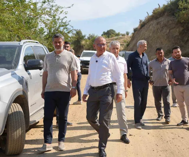 Turgutlu’da yol seferberliği sürüyor