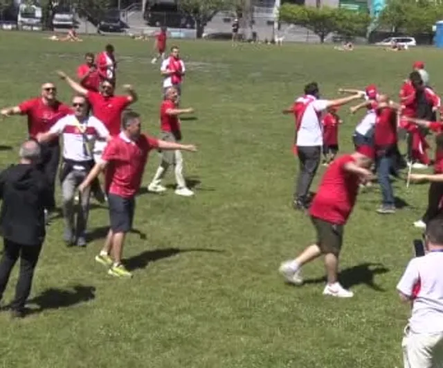 Türk taraftarlar Vancouver sokaklarında maç saatini bekliyor