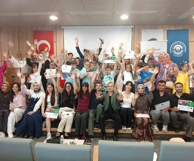 Türkiye Down Sendromu Derneği ve Veteran Hentbolcular Derneği'nden anlamlı sertifika töreni