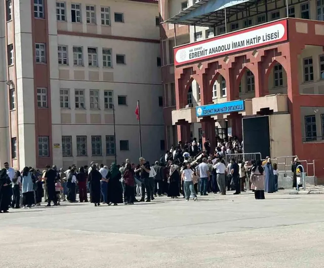 Van’da 18 bin 468 öğrenci LGS’ye girdi