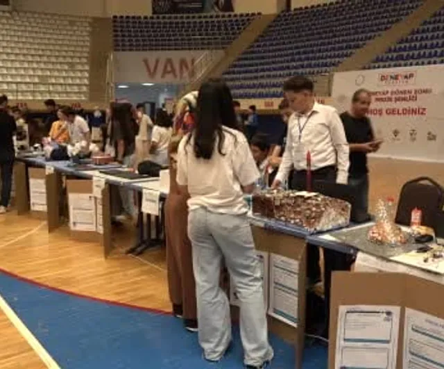 Van’da DENEYAP dönem sonu proje şenliği düzenlendi