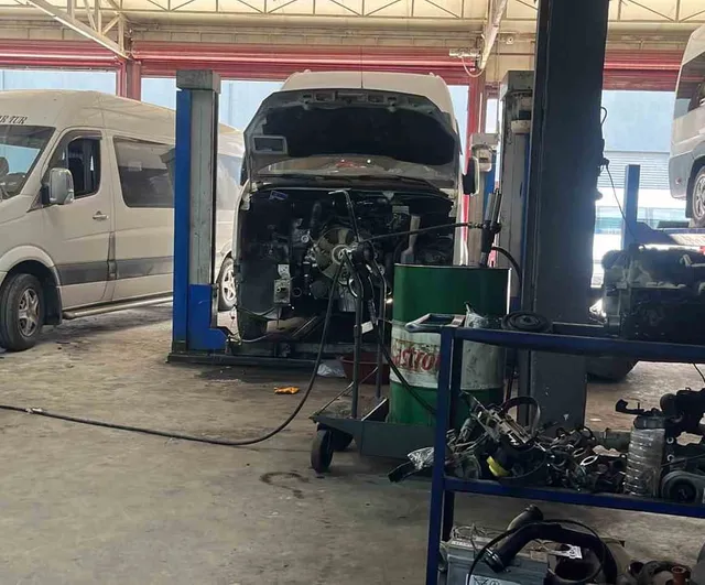 Yaz Öncesi Araç Bakımı Uyarısı: Kütahya'da Ustalar Motor Yağı ve Soğutma Sistemine Dikkat Çekiyor