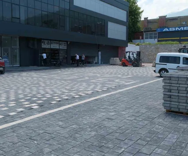 Yıldırım’da yollar yenileniyor, ulaşım rahatlıyor