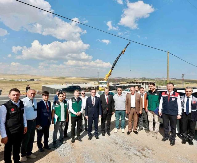 Ahlat içme suyu isale hattı projesi hızla ilerliyor