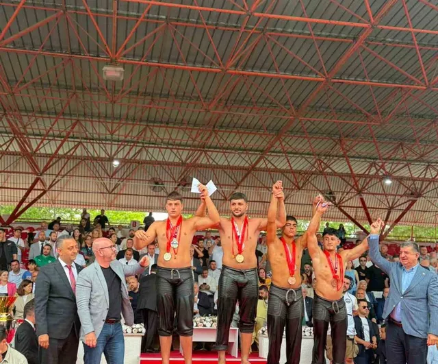 Aktaş, Tarihi Kırkpınar Yağlı Güreşleri’nde şampiyon oldu