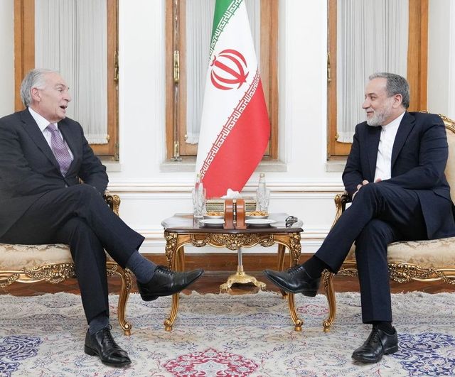 Arakçi, BM Lübnan özel koordinatörü Arnault ile bir araya geldi