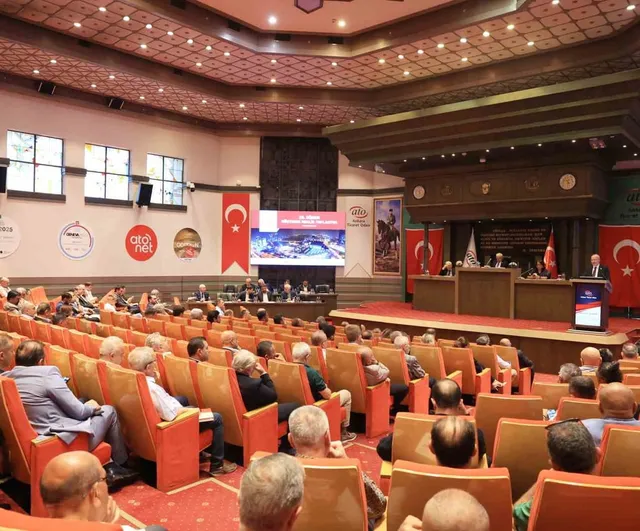 ATO başkanı Baran: takipteki KOBİ kredileri bir yılda yüzde 126 artarak 5,7 milyar dolara yükseldi