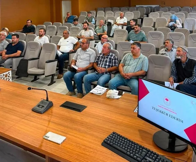 B-reçete ile güvenli üretim eğitimi Kütahya’da üreticilerle buluştu