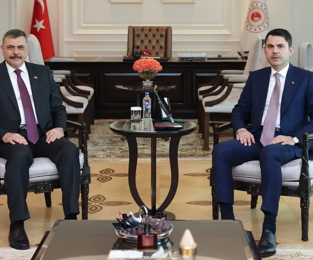 Bakan Çiftçi'den bakan Kurum'a ziyaret