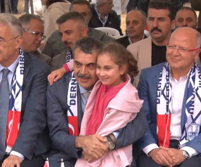 Bursa'da dadaş dayanışması: Tekin 83 derneğin yayla şenliğinde hemşehrilere seslendi