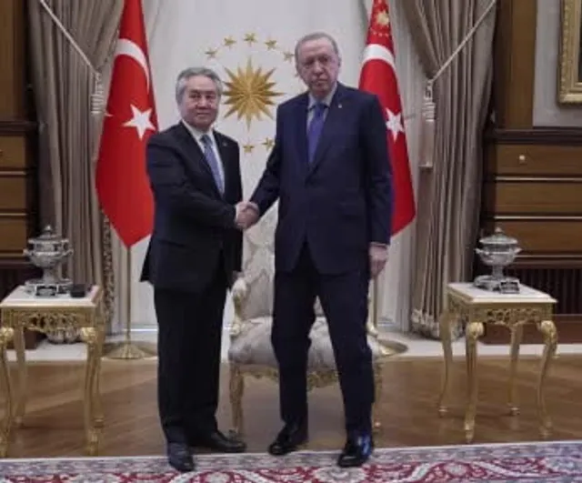 Cumhurbaşkanı Erdoğan, Kırgızistan dışişleri bakanı Ceenbek Kulubayev’i kabul etti