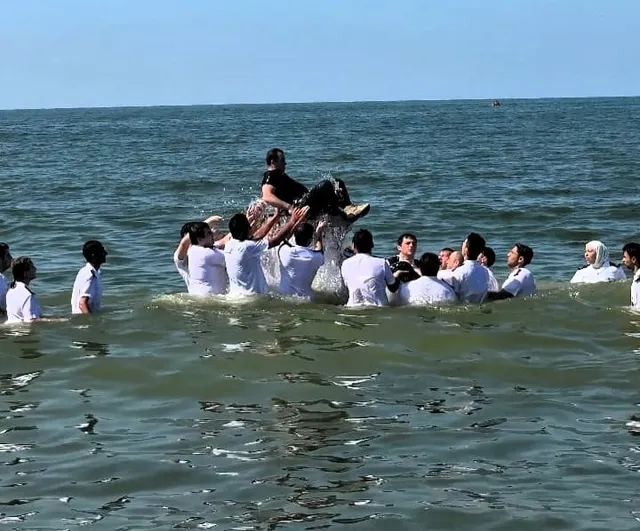 Denizcilik öğrencileri açık deniz stajına geleneksel törenle uğurlandı