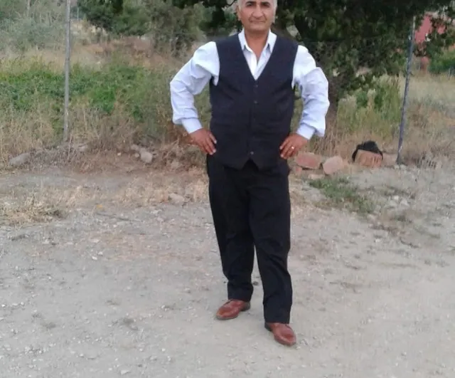 Dereye devrilen traktör sürücüsü hayatını kaybetti