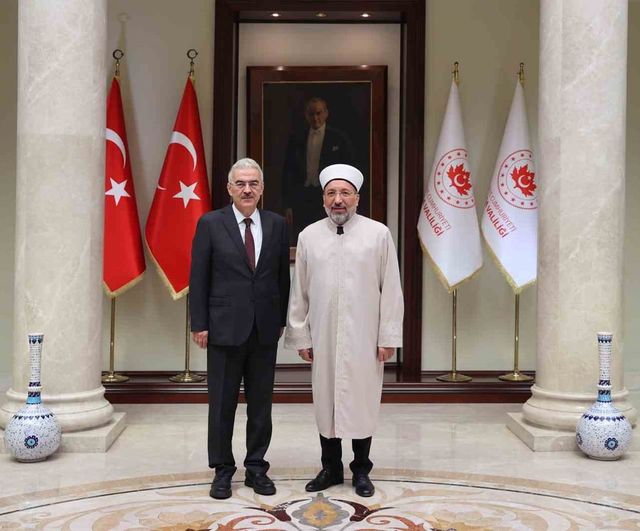 Diyanet işleri başkanı Prof. Dr. Safi Arpaguş'tan Bursa valiliğine ziyaret