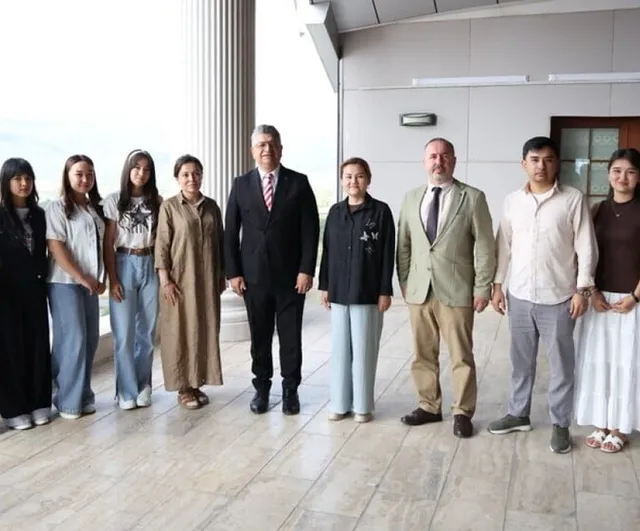 DPÜ'de Semerkantlı öğrencilere akademik ve kültürel yaz okulu