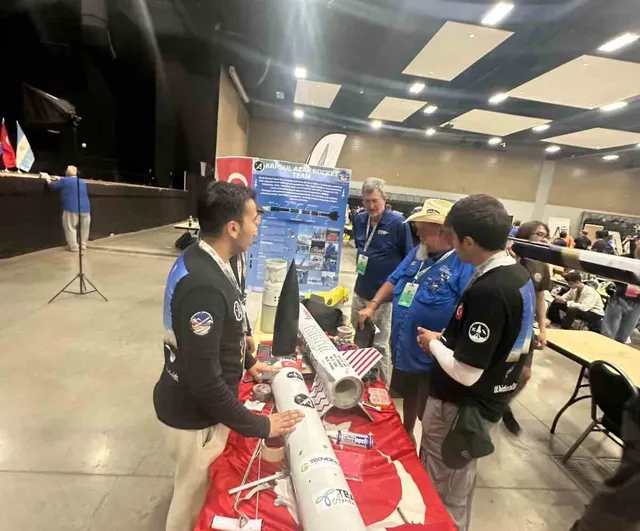 Düzce Üniversitesi'nin Kapsül Azak Rocket Team'i IREC 2026'da dünya birincisi oldu