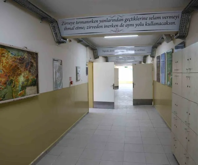 Eğitim yuvaları Bursa Büyükşehir Belediyesi ile yenileniyor