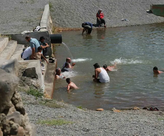Ekşisu’da serinlik sezonu yoğun başladı