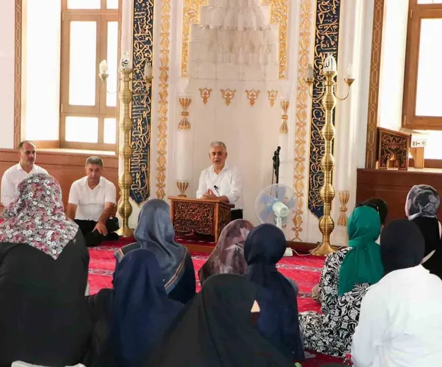 Elazığ'da ibadet ve usul ağırlıklı umre hazırlık semineri