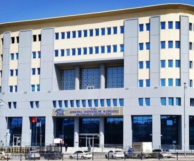 Erzurum'un çalışma hayatı: SGK verileriyle sigortalı profili ve işyeri dağılımı