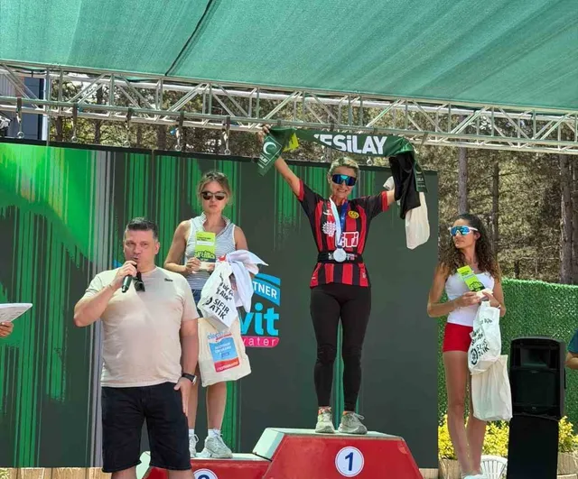 Eskişehirli atletler Sapanca Ultra Maratonu'nda genel klasman birincilikleri kazandı