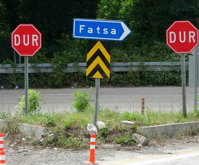 Fatsa'da yön karmaşasını azaltan düzenleme: kavşaktaki tabela sayısı 19 oldu