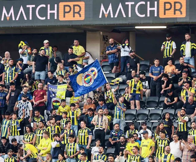 Fenerbahçe ilk hazırlık maçında Admira Wacker'ı 5-0 yendi