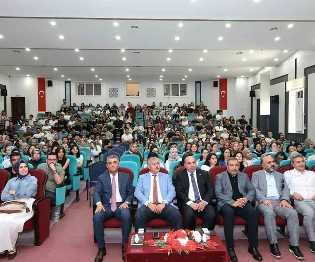 Geleceğin öğretmenleriyle buluştular