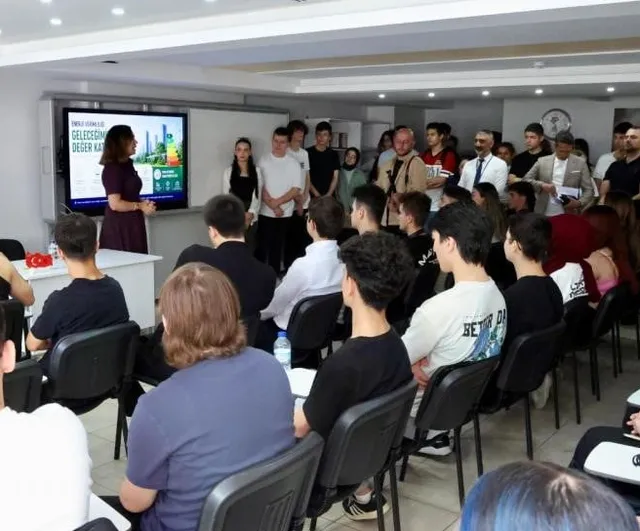Gençlerin tercih yolunda rehber: Tekirdağ Büyükşehir ücretsiz YKS danışmanlığı