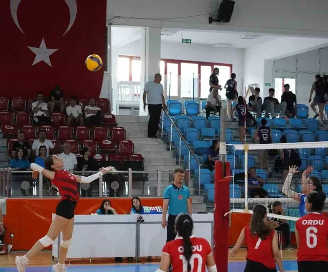 Gümüşhane ANALİG voleybol grup müsabakalarına ev sahipliği yapıyor