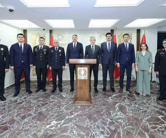 İçişleri bakan yardımcısı Çelik, Mardin valisi Akkoyun'u ziyaret etti