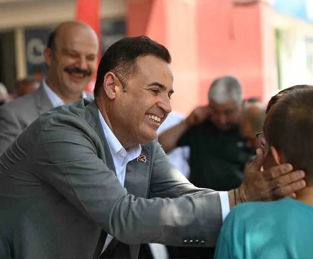İvrindi'ye beş yeni yatırım: kent lokantası, BALMEK ve yollarla hizmet genişliyor