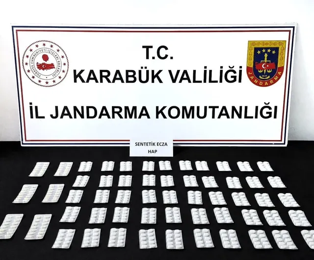 Karabük'te uyuşturucu ve kaçak alkol operasyonunda 3 kişi adliyeye sevk edildi