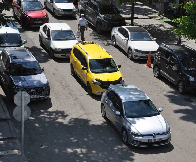 Kars, bölgenin araç lideri oldu: trafiğe kayıtlı araç sayısı 56 bin 199'a yükseldi